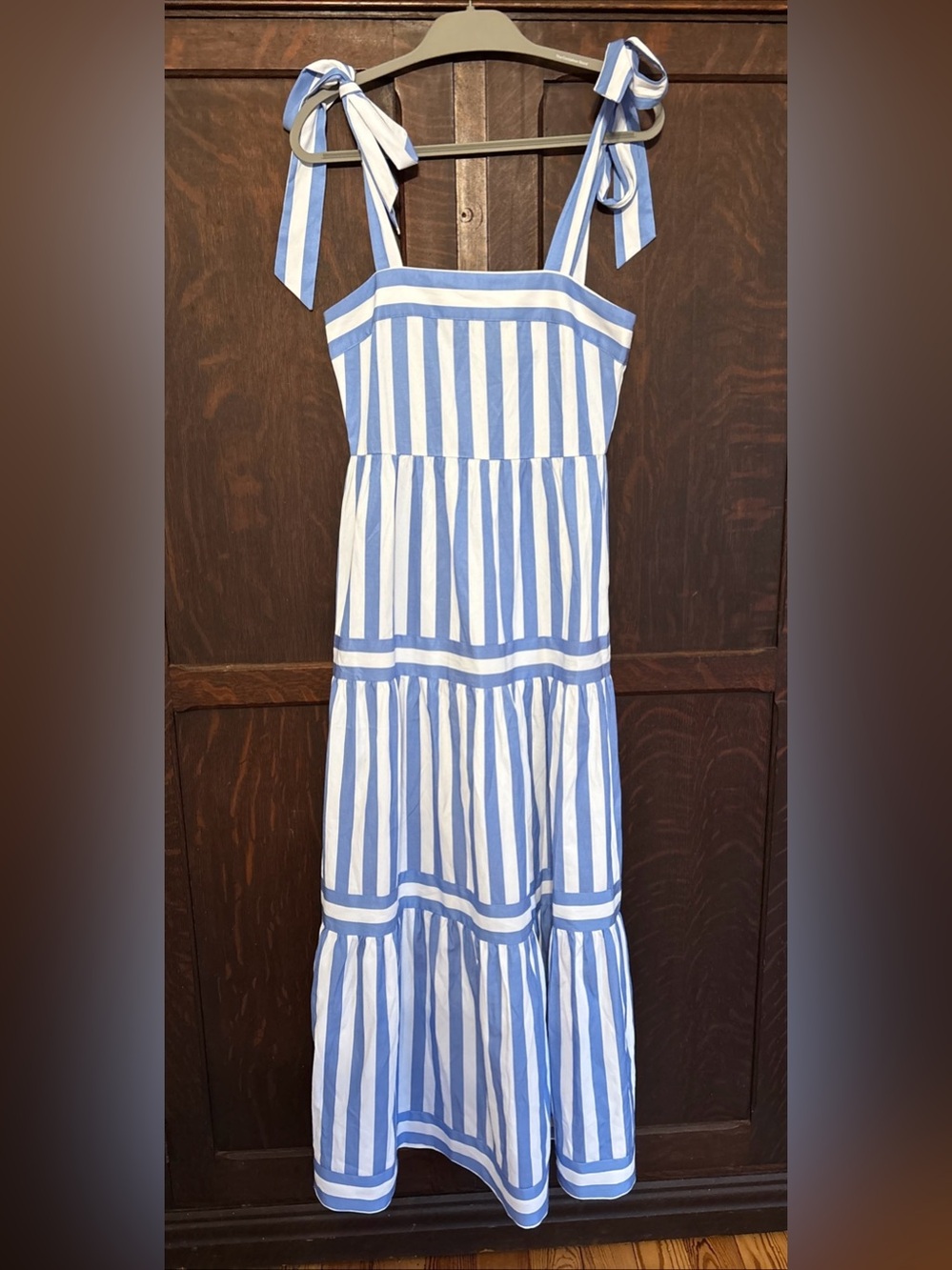 Aura White & Blue Striped Maxi Dress - Size Small